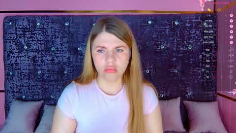 Nora online show from April 8, 2026, 2:22 am