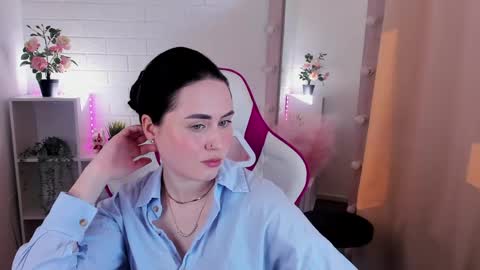 Nora online show from April 21, 2026, 6:41 am
