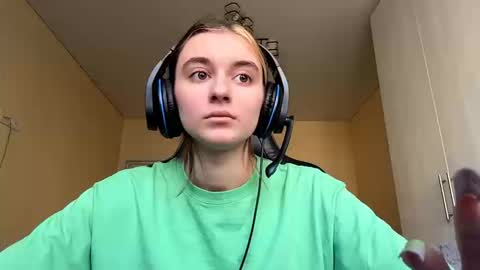 Elena online show from March 13, 2026, 6:53 am