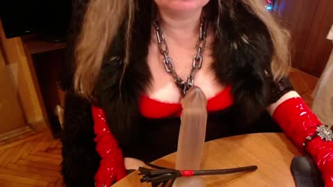 miss Tress online show from January 7, 2025, 10:41 pm