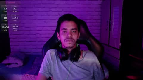 Snapshot of not4work chatting on March 26, 2026, 4:51 am not4work online show from March 26, 2026, 4:51 am