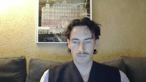 Snapshot of notenic chatting on November 14, 2025, 4:49 pm Notenic online show from November 14, 2025, 4:49 pm