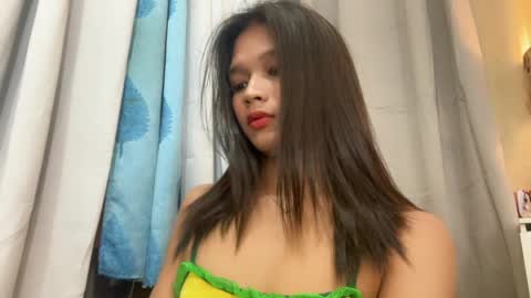 nova_licious online show from May 14, 2026, 6:58 pm
