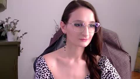 Snapshot of nova_mystic chatting on October 15, 2025, 12:05 pm nova_mystic online show from October 15, 2025, 12:05 pm