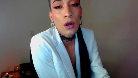 Nova...  online show from November 4, 2025, 9:25 pm