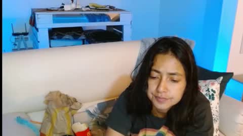 novaperotti online show from December 31, 2024, 8:59 am