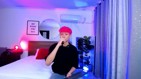 NovayBrian online show from March 3, 2025, 4:36 am