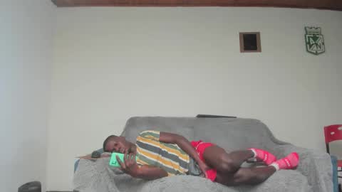 nreus online show from November 19, 2025, 6:52 pm