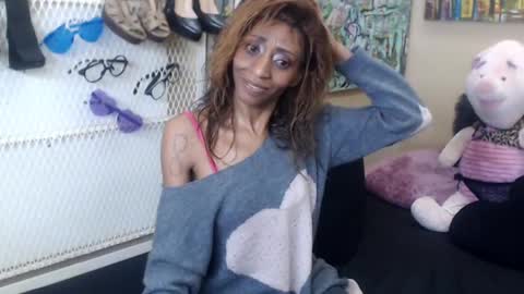 Nubiangiggles online show from May 6, 2026, 9:03 am