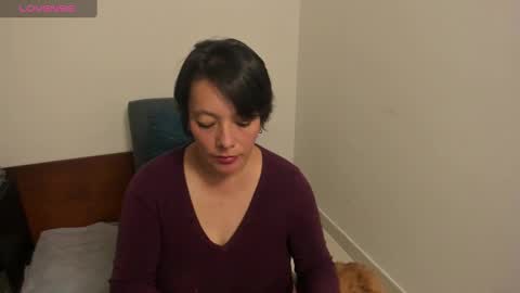 nuit_rose online show from January 25, 2025, 2:15 am