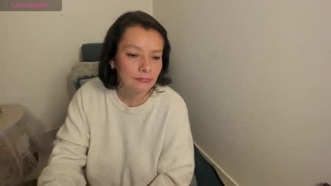 nuit_rose online show from March 9, 2026, 2:26 am