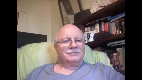 nukiss online show from October 27, 2025, 1:15 pm