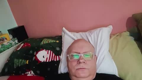 nukiss online show from November 11, 2025, 9:20 am