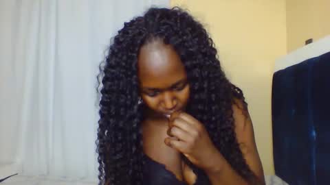 nutgal online show from October 30, 2025, 11:00 am