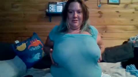 nutmegmatee online show from November 29, 2025, 4:48 am