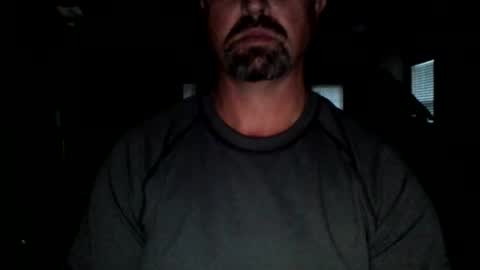 nvrenuff1979 online show from October 6, 2025, 11:29 am