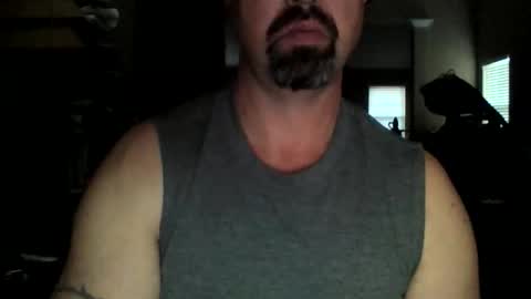 nvrenuff1979 online show from February 3, 2026, 12:32 pm