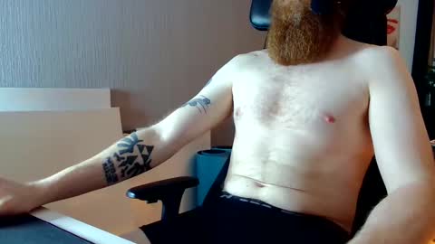 Snapshot of nxrthman chatting on December 6, 2024, 7:01 pm nxrthman online show from December 6, 2024, 7:01 pm