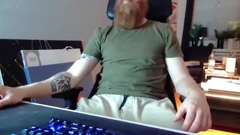 Snapshot of nxrthman chatting on October 3, 2025, 10:07 pm nxrthman online show from October 3, 2025, 10:07 pm