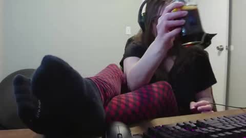 Nyctophilic online show from November 4, 2025, 8:24 am