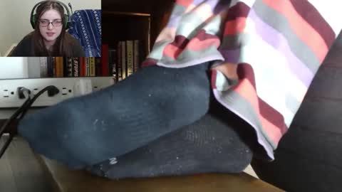 Nyctophilic online show from February 5, 2026, 5:17 pm