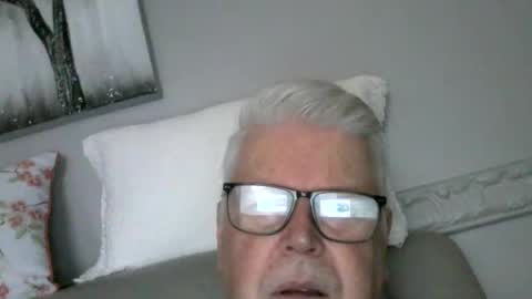 stockings  suspenders mad online show from February 12, 2025, 1:27 pm