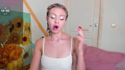 Snapshot of nymphobabee chatting on July 18, 2026, 3:49 pm crystal 3 online show from July 18, 2026, 3:49 pm