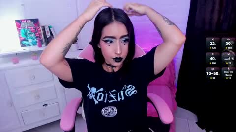 Snapshot of nyx_blackmoon chatting on September 16, 2025, 2:07 pm Nyx BlackMoon online show from September 16, 2025, 2:07 pm