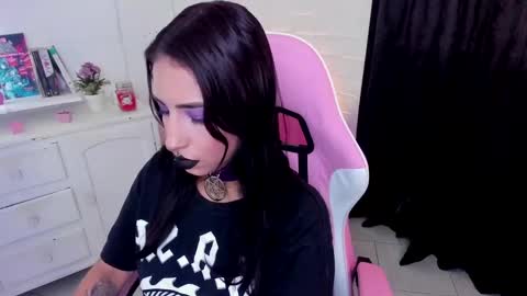 Snapshot of nyx_blackmoon chatting on October 6, 2025, 1:30 pm Nyx BlackMoon online show from October 6, 2025, 1:30 pm