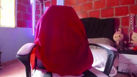 Scarlett online show from March 15, 2026, 3:51 pm