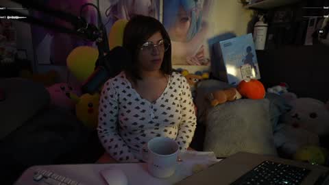 NyxRaven online show from December 19, 2024, 4:02 pm