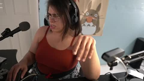 NyxRaven online show from February 26, 2025, 6:15 am