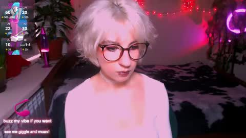 Moonlight online show from September 22, 2025, 11:23 am