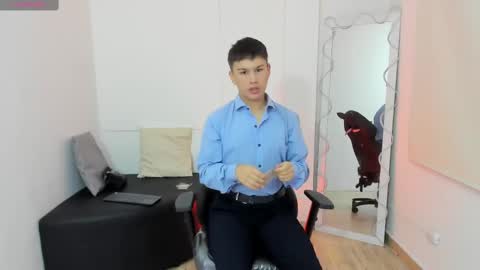 ocean_tay online show from March 6, 2025, 11:25 am