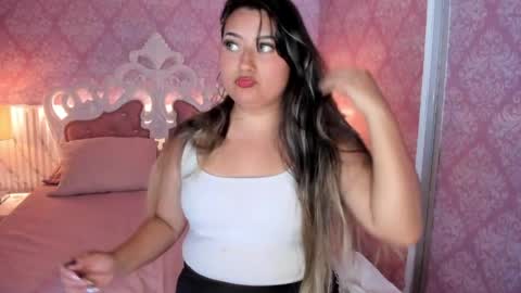 Snapshot of odtte_sweet chatting on May 27, 2026, 6:16 pm Mia online show from May 27, 2026, 6:16 pm