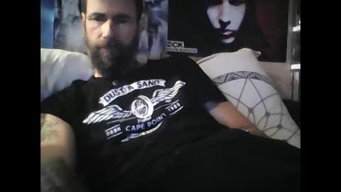 Snapshot of oedipe666 chatting on December 27, 2024, 1:39 pm oedipe666cam online show from December 27, 2024, 1:39 pm