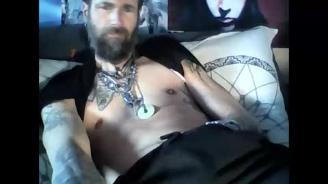 Snapshot of oedipe666 chatting on March 12, 2025, 3:51 pm oedipe666cam online show from March 12, 2025, 3:51 pm