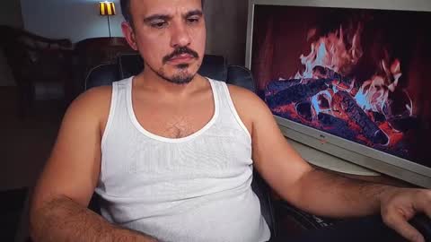 Snapshot of officeman7 chatting on December 28, 2024, 5:46 pm officeman7 online show from December 28, 2024, 5:46 pm