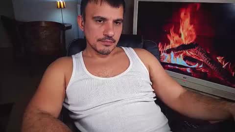 Snapshot of officeman7 chatting on February 11, 2025, 4:56 pm officeman7 online show from February 11, 2025, 4:56 pm