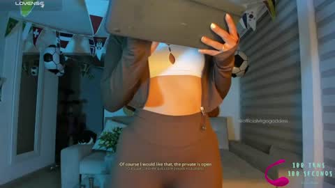    Help me reach 50 thumbs up online show from June 25, 2026, 2:44 am