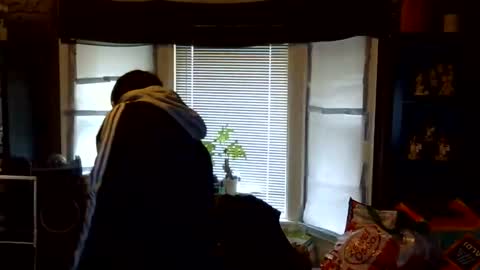 oscar flores online show from February 12, 2026, 2:23 pm