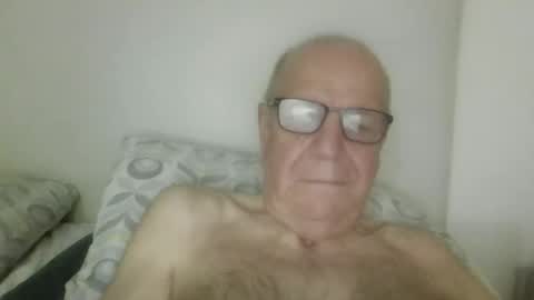 Snapshot of oggi95 chatting on March 20, 2026, 7:24 am oggi95 online show from March 20, 2026, 7:24 am