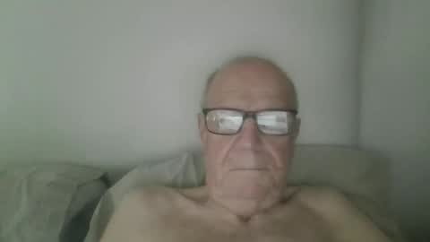 Snapshot of oggi95 chatting on March 24, 2026, 7:57 am oggi95 online show from March 24, 2026, 7:57 am