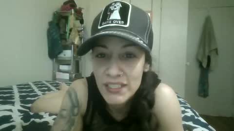 Snapshot of oglitcouple chatting on December 31, 2024, 7:29 pm Lit en Cama online show from December 31, 2024, 7:29 pm