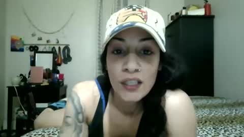 Snapshot of oglitcouple chatting on January 19, 2025, 4:33 am Lit en Cama online show from January 19, 2025, 4:33 am