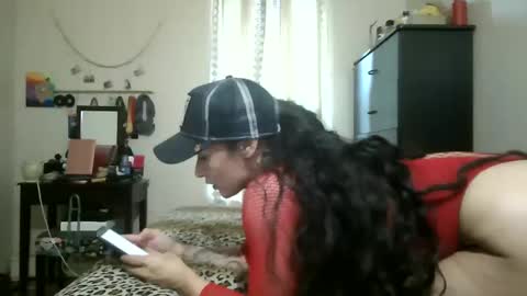 Snapshot of oglitcouple chatting on February 27, 2025, 9:14 pm Lit en Cama online show from February 27, 2025, 9:14 pm