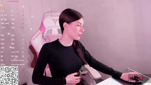 Snapshot of ohh_my_vens chatting on May 9, 2026, 12:05 am KAYA. online Tu We Th Fr Sa 0100AM - 0800AM Time zone of Germany Munich online show from May 9, 2026, 12:05 am