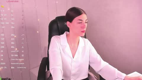 Snapshot of ohh_my_vens chatting on June 5, 2026, 11:54 pm KAYA. online Tu We Th Fr Sa 0100AM - 0800AM Time zone of Germany Munich online show from June 5, 2026, 11:54 pm