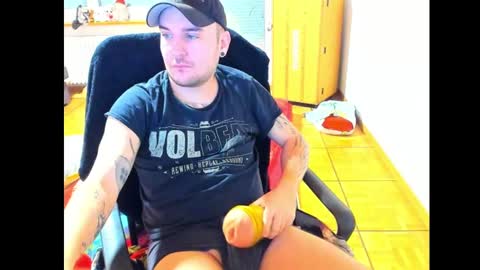 Snapshot of ohihoe92 chatting on December 27, 2024, 5:26 pm Chris online show from December 27, 2024, 5:26 pm