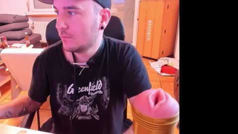 Snapshot of ohihoe92 chatting on September 18, 2025, 5:42 am Chris online show from September 18, 2025, 5:42 am